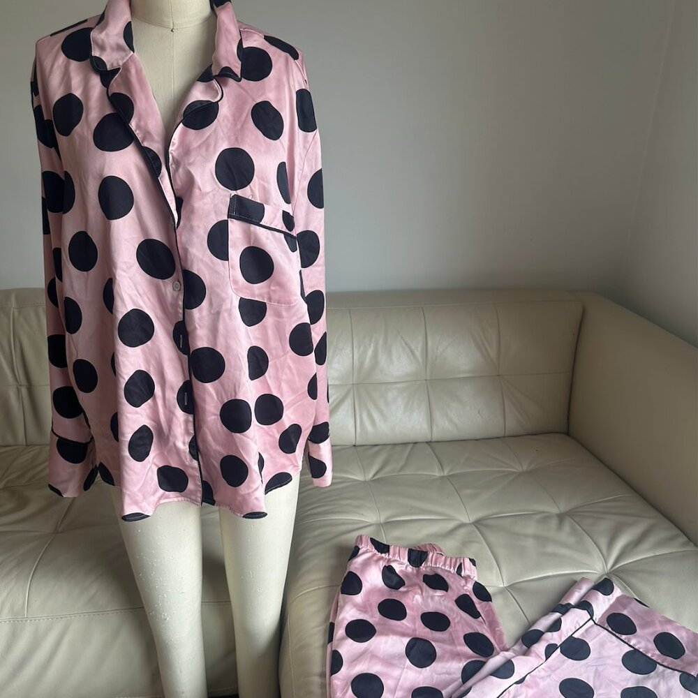 Adorable Victoria's Secret Matching PJ Set NWOT
